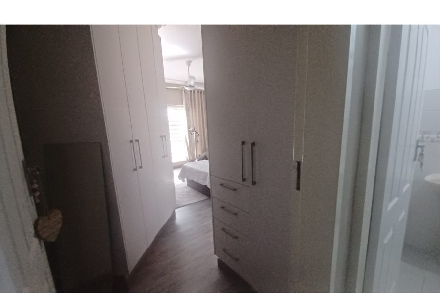3 Bedroom Property for Sale in Naudeville Free State